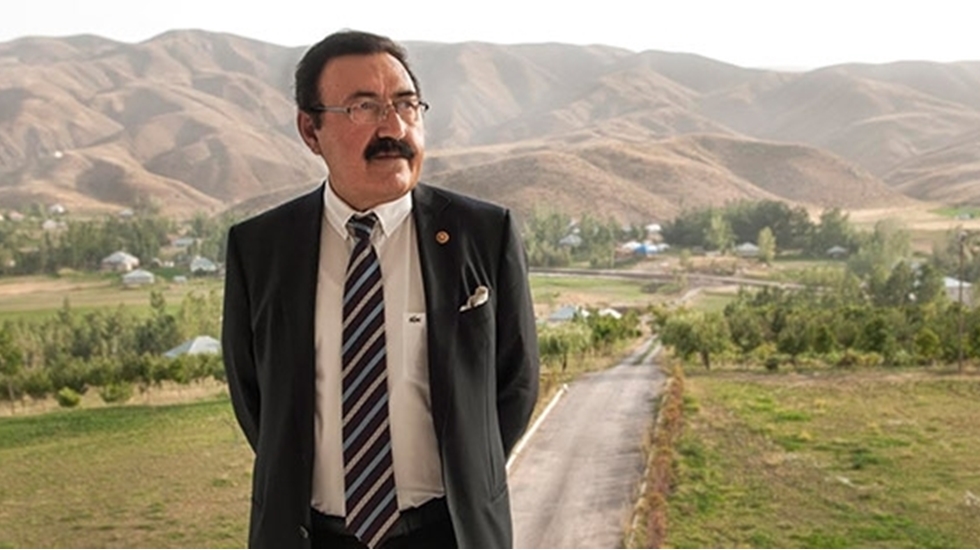 CHP’li eski vekilin evinde arama