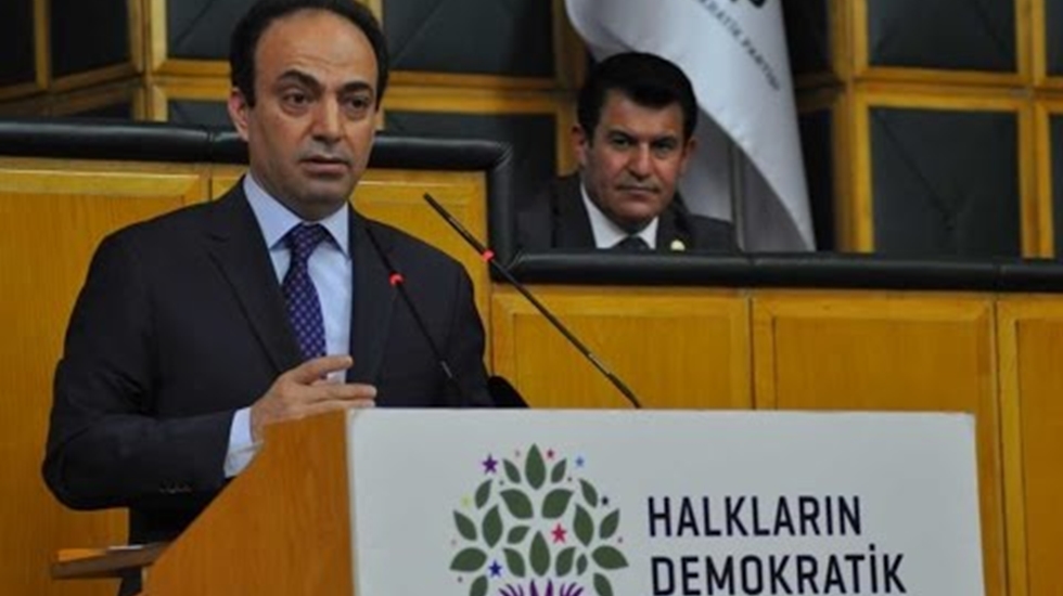 Yakalama kararı çıkarılan Baydemir grup toplantısında konuştu