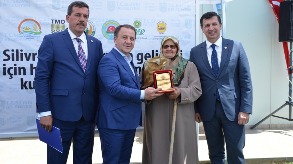 Silivri’de Yılın Çiftçileri Seçildi