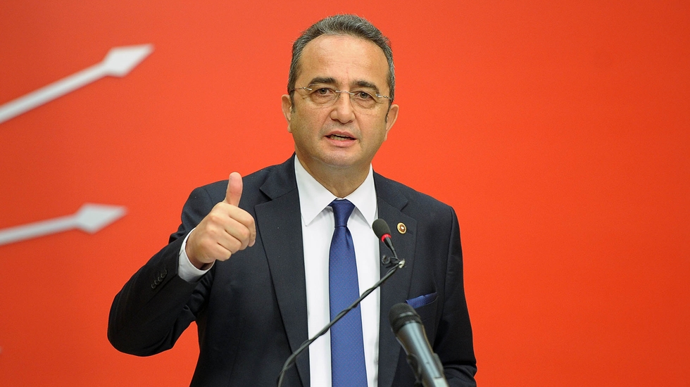 Tezcan: “Hükümet, FETÖ yalanıyla FETÖ karşıtlarının üstüne gidiyor”