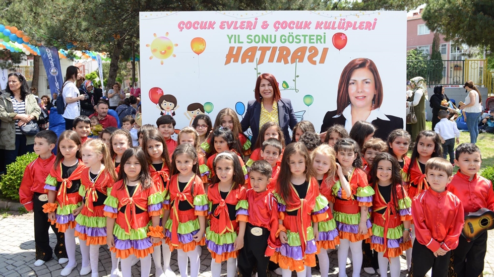 Avcılar çocuk kulüplerinin yılsonu gösterileri