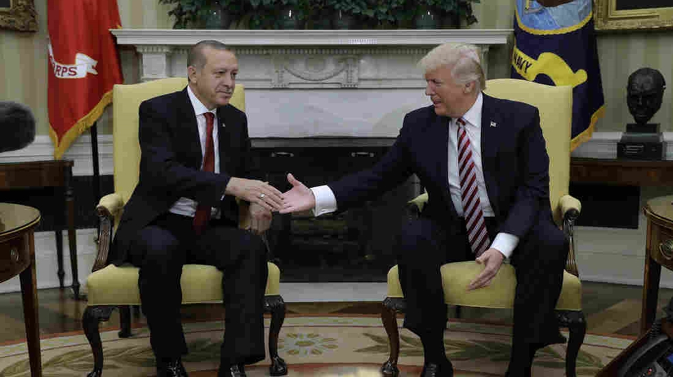 Selvi: Trump ile Erdoğan görüşürken McGurk Kobani’de YPG’lilerle toplantıdaydı