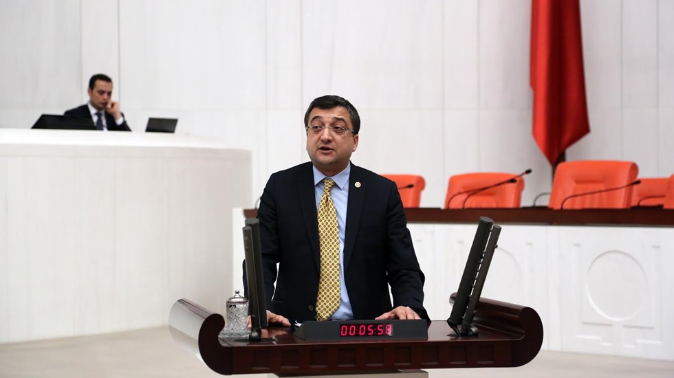 Öz: “Arabuluculuk yasası geçerse zaten mağdur olan işçi dahada mağdur olacak”
