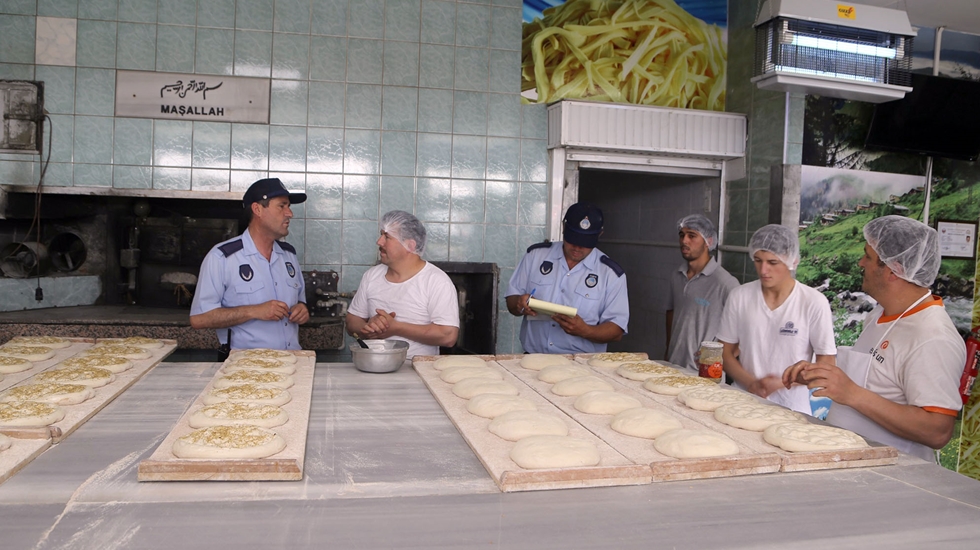 Büyükçekmece Belediyesi’nden fırınlara ani baskın