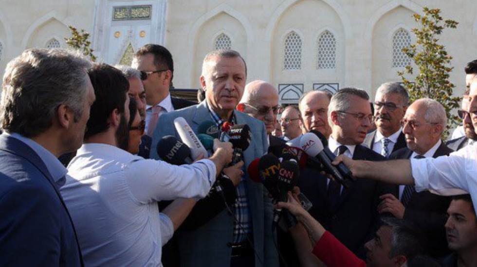 AKP'de 2023 se&ccedil;im i&ccedil;in &lsquo;İkna Ekipleri&rsquo; kuruldu