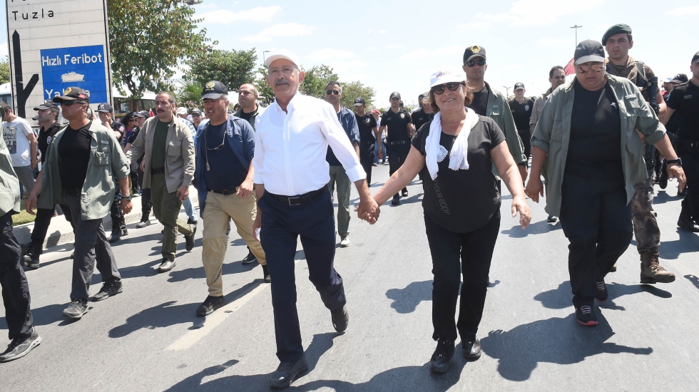 AKP’nin Adalet Yürüyüşü Anketi’nden ilginç sonuç
