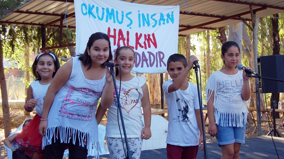 “Okumuş insan halkın yanındadır” Köyleri ve çocukları bırakmayacağız