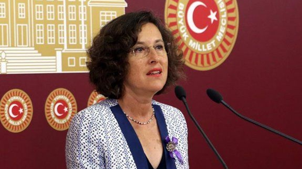 HDP’li Kerestecioğlu: Emekli öğretmen eniştenin 2,5 milyon doları nasıl olur?