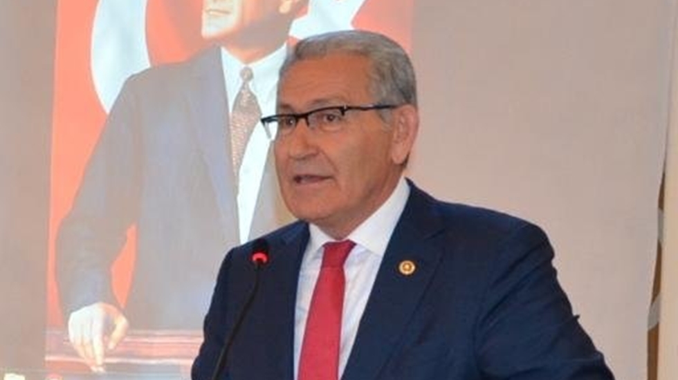 CHP’li Arslan: “Ön kapıdan kovulan şeriat, arka kapıdan çağırılıyor”