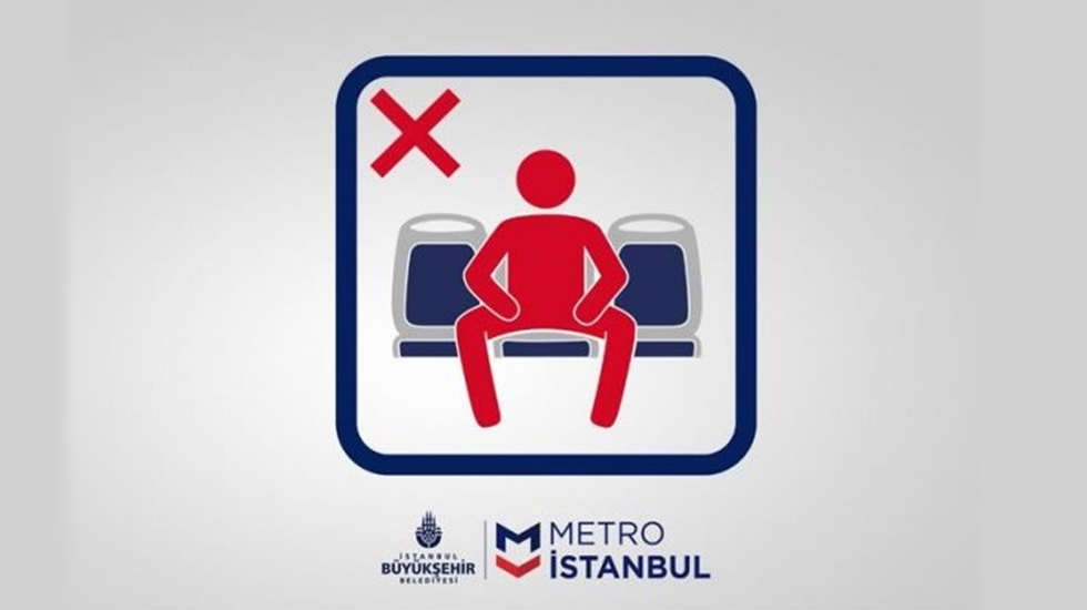 Metro’da erkeklere ‘yayılarak oturma’ uyarısı