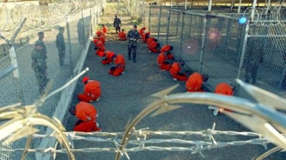 Biden, Guantanamo tutukevini kapatmayı d&uuml;ş&uuml;n&uuml;yor