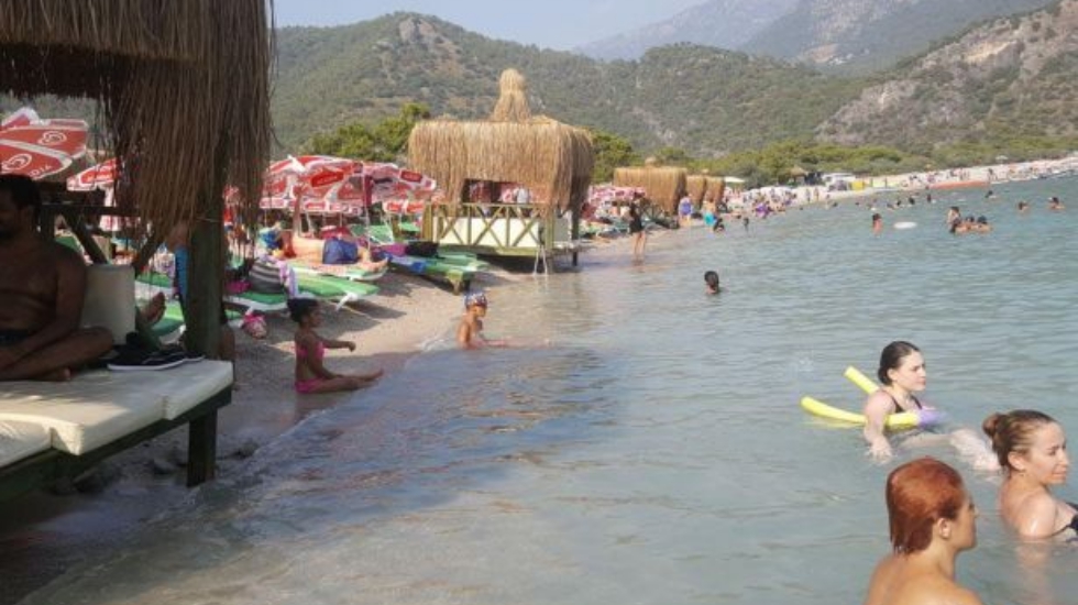 Ölüdeniz’de Denize sıfır loca: “2 kuruş fazla para almak için…”