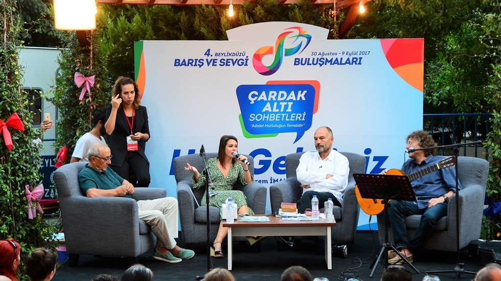 Çardak Altı Buluşmalarında Ataol Behramoğlu, Mahir Günşiray şiir akşamı yaşandı