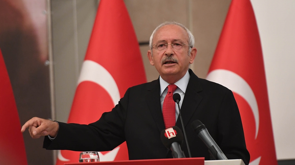 “Bir liralık ilişkimi ispat et, siyaseti bırakırım”