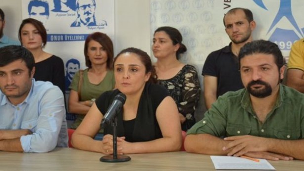 OHAL süresince ‘KHK’larla ihraç edilen 52 kişi yaşamını yitirdi’