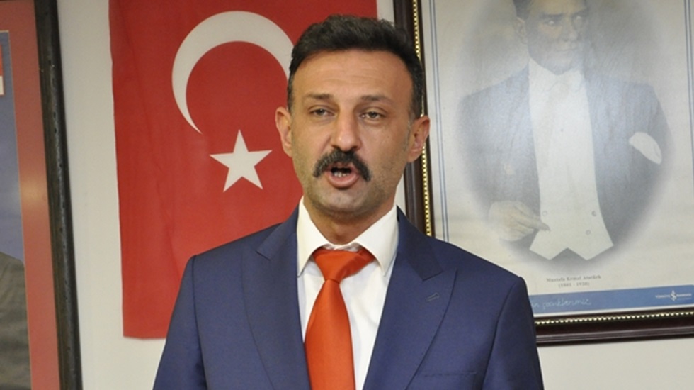 CHP İlçe Başkan adayları görücüye çıkmaya başladı;  Sultangazi’ye ilk aday Bezat Ünal