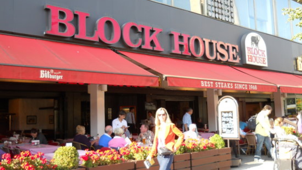 Almanya’nın ünlü restoran zinciri molada Türkçe konuştuğu için çalışanını kovdu