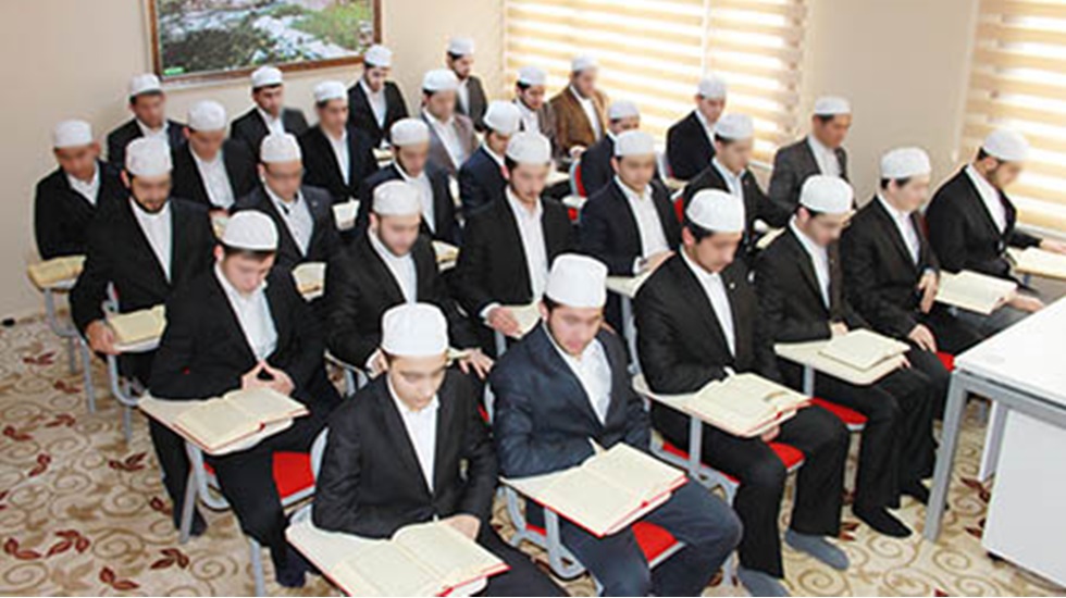 Türkmen: “Vakıf Yurtları adı altında çocuklarımız üzerinde kirli oyunlar oynanıyor”