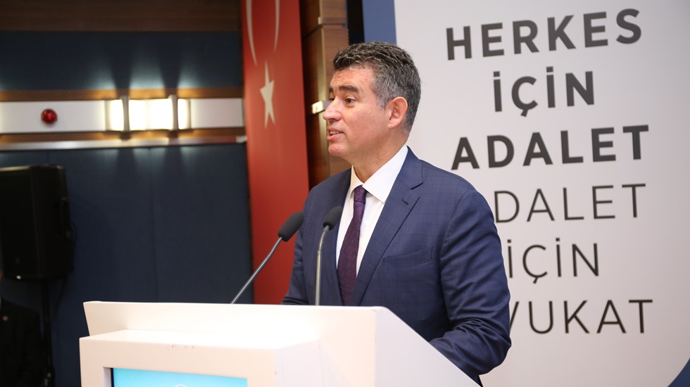Feyzioğlu: Anayasa referandumunda yargıya verilen zararı gidermeliyiz