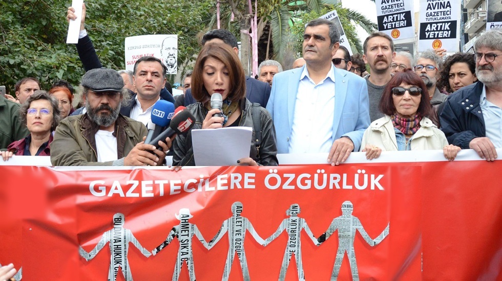 ‘Tutuklu gazetecilere özgürlük’ yürüyüşü