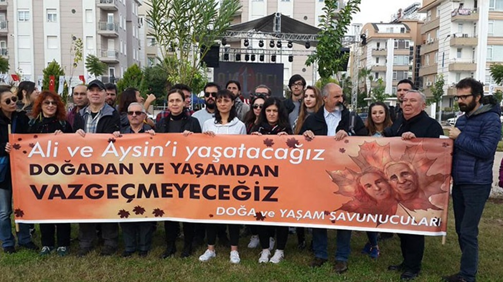 Yaşam savunucuları Büyüknohutçu çifti için buluştu