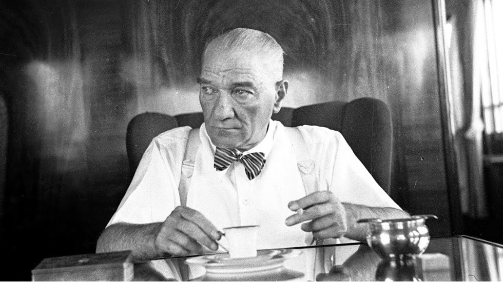 Cumhuriyetimizin kurucusu Mustafa Kemal Atat&uuml;rk, ebediyete irtihalinin 84. yılında anıldı