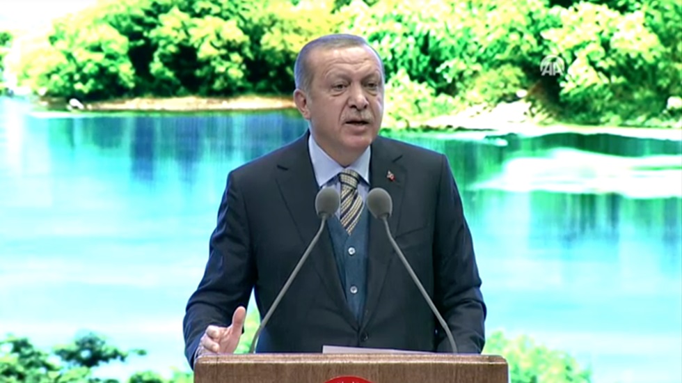 Erdoğan: Yeşillik arıyorsanız mezarlıkların olduğu yerde bulursunuz