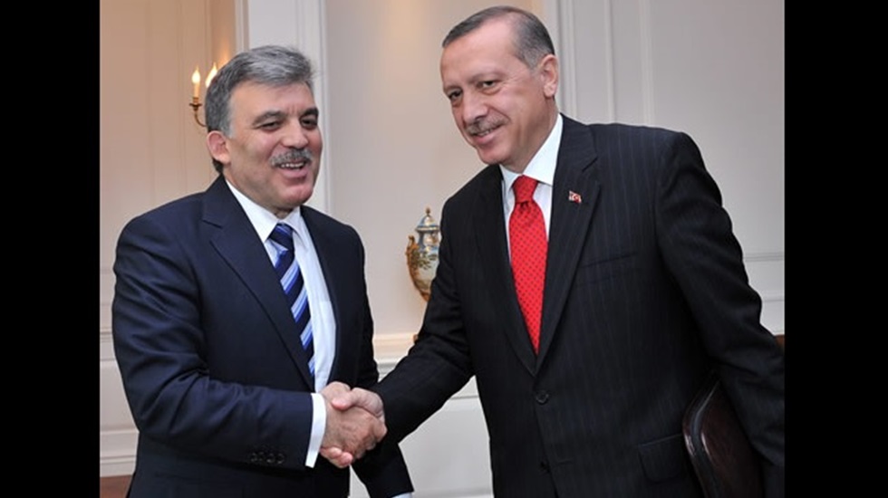 Abdullah Gül’den bir acayip cesur çıkış: Hiç mi aklı yokmuş