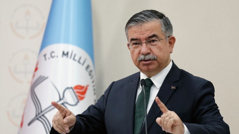 Bakan Yılmaz ders sürelerini fazla buldu: Beni 40 dakika dinler misiniz?