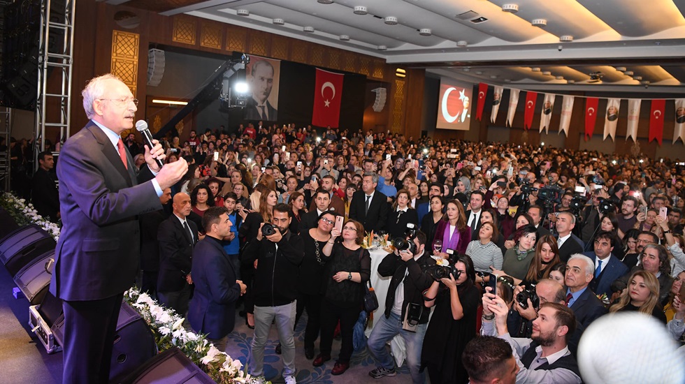 Kılıçdaroğlu öğretmenlerle buluştu