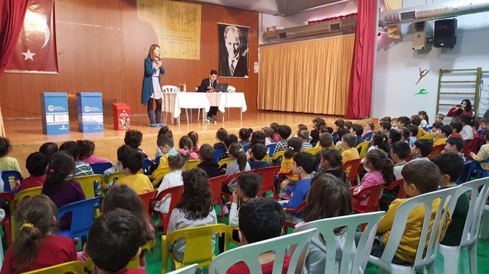 Çevreci Miniklere geri dönüşüm eğitimi