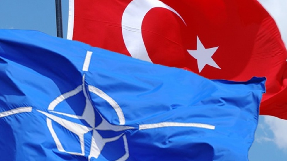 Uluslararası medya: “Türkiye sadece ismen NATO üyesi”