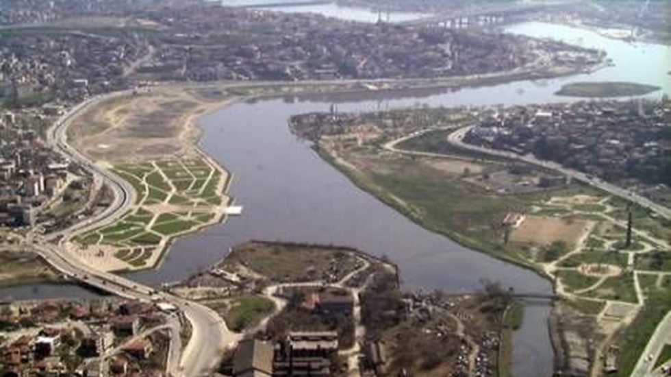 İstanbul Büyükşehir Belediyesi açıklamasında Haliç’te ’10 Kat’ı kabul etti