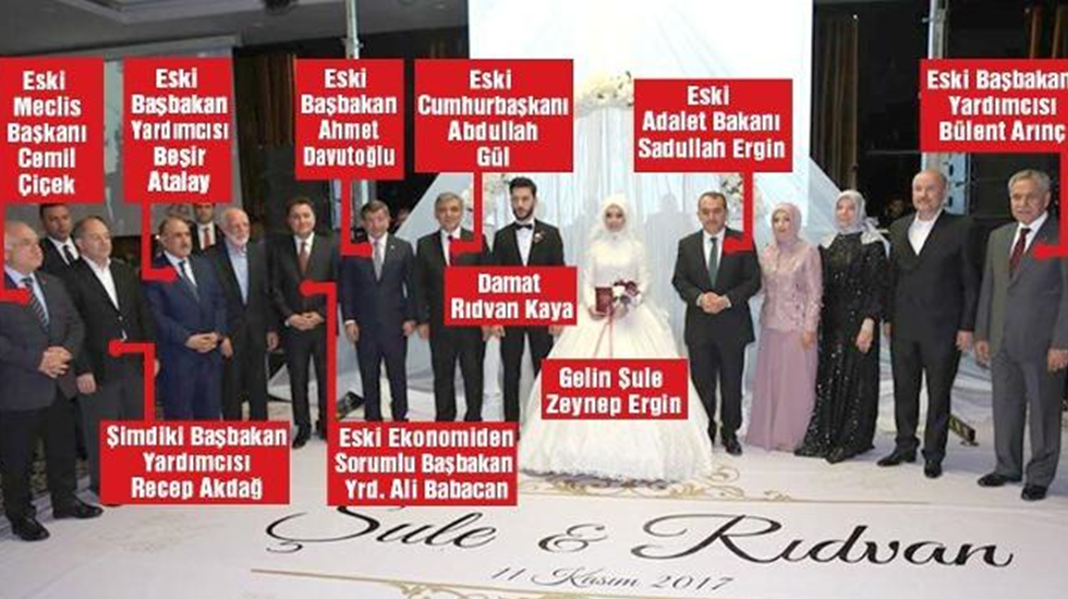 Erdoğan’ın tasviye ettiği AKP’li ekip düğünde buluştu