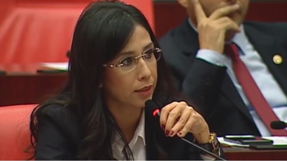 CHP’li Yedekci: “Milletimize ihanet etmekten vazgeçin”