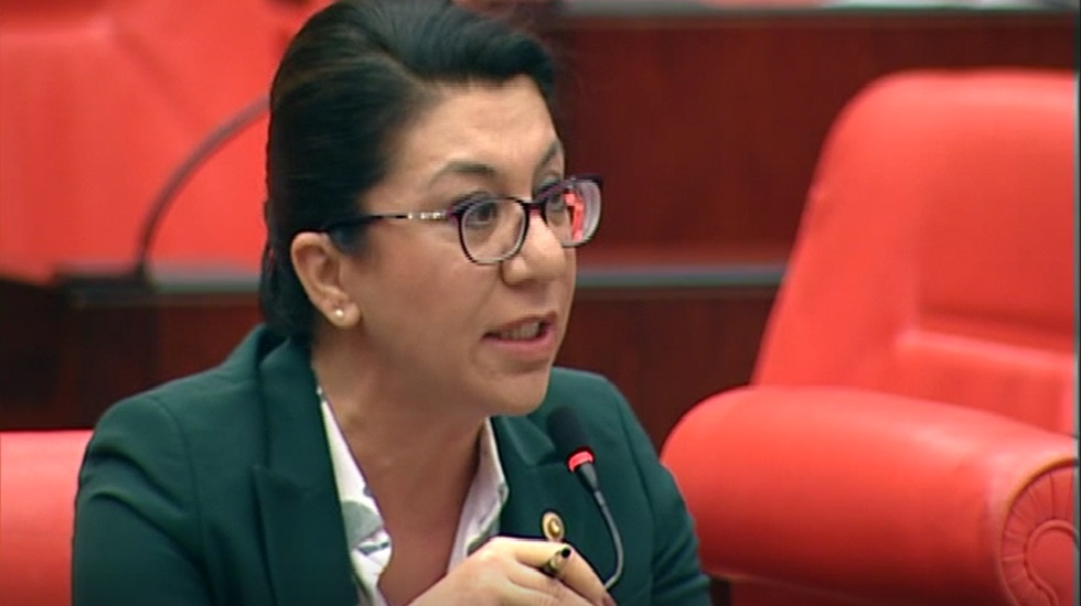 CHP’li Biçer Bakana sordu: “Kadro değişiklikleri tarikat savaşı mı?”