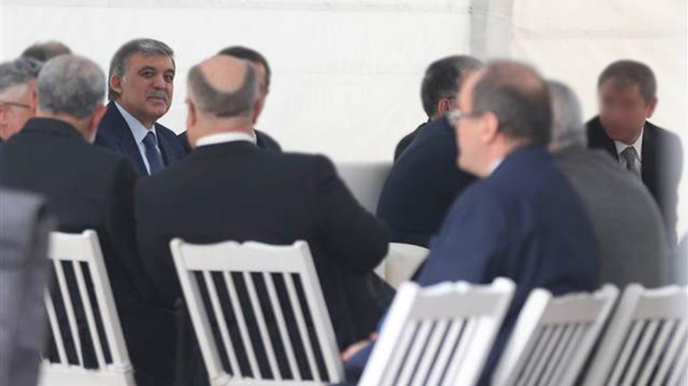 ‘Abdullah Gül, Davutoğlu, Babacan, Cemil Çiçek dahil AKP’nin eski kurmayları toplantılara başladı’