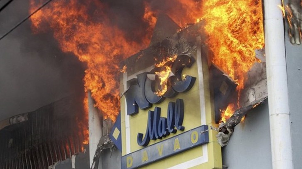 AVM’deki yangınında 37 kişi öldü