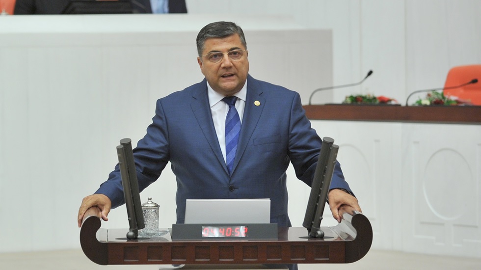 CHP’li Sındır: “Taşerona kadro yerine açlık reva görüldü!”