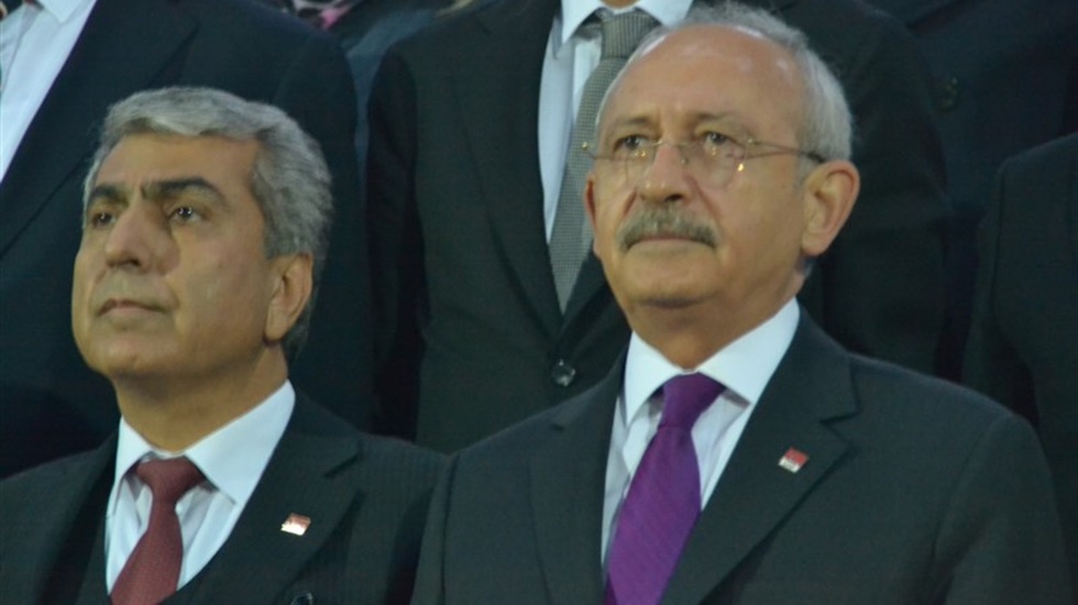 CHP’de İstanbul kongrelere devam edecek mi?