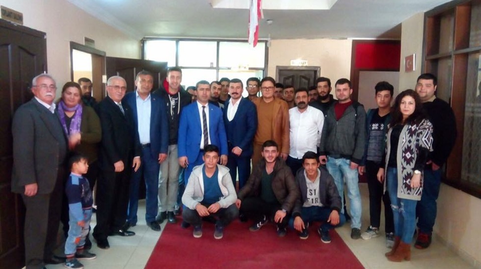 Kozan’da CHP’li gençler seçimini yaptı