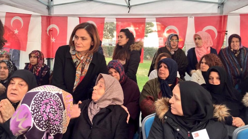 CHP İstanbul İl Başkanı Canan Kaftancıoğlu Afrin şehidinin cenazesine katıldı