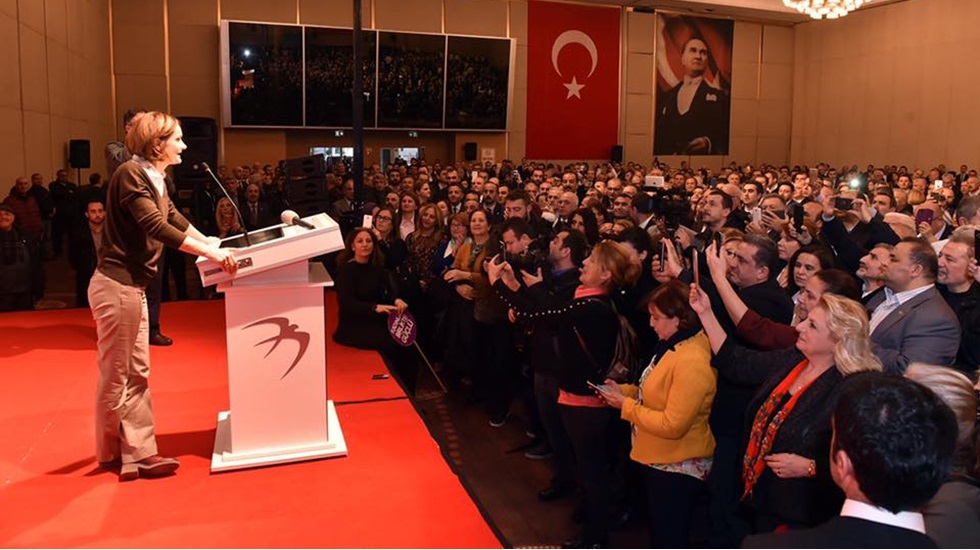 Kaftancıoğlu, İstanbul milletvekilleri ve belediye başkanlarıyla buluştu