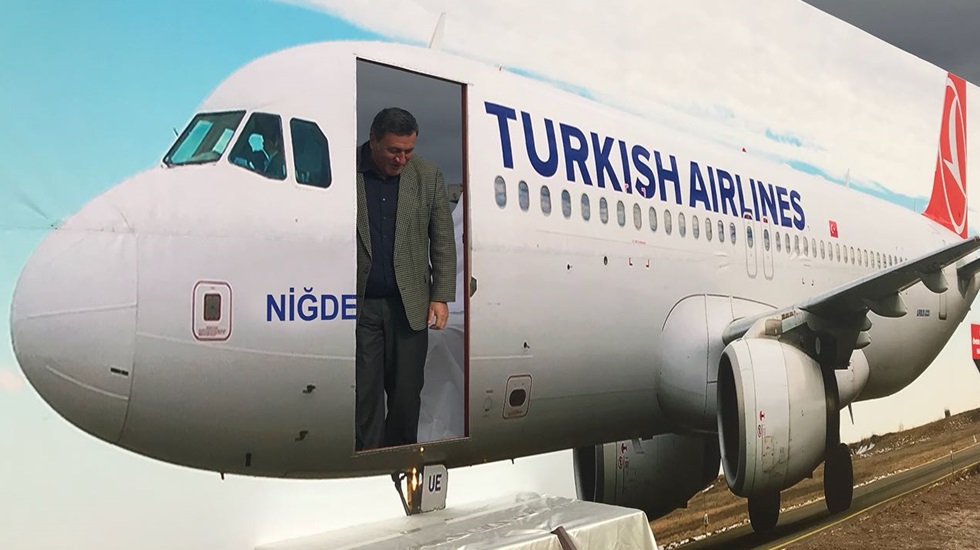 CHP’li milletvekili Meclise uçakla geldi!