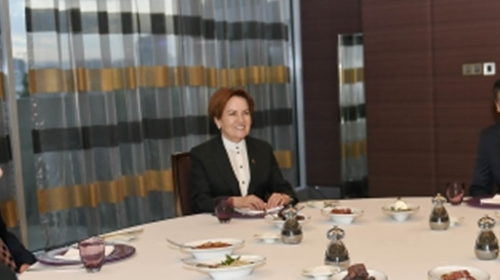 Meral Akşener’den ‘istişare yemeği’: İşte katılanların listesi