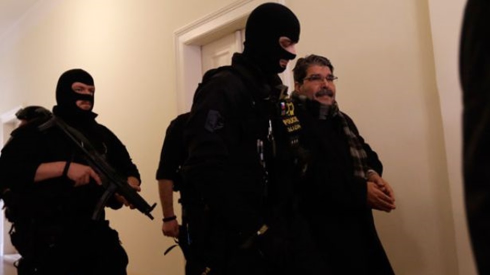 Prag’da gözaltına tutulan Salih Müslim serbest bırakıldı