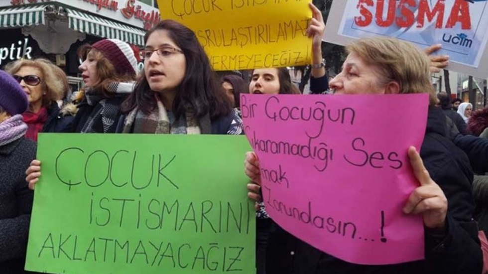 Bahçeşehir Atatürk Anadolu Lisesinde kız öğrencilere taciz