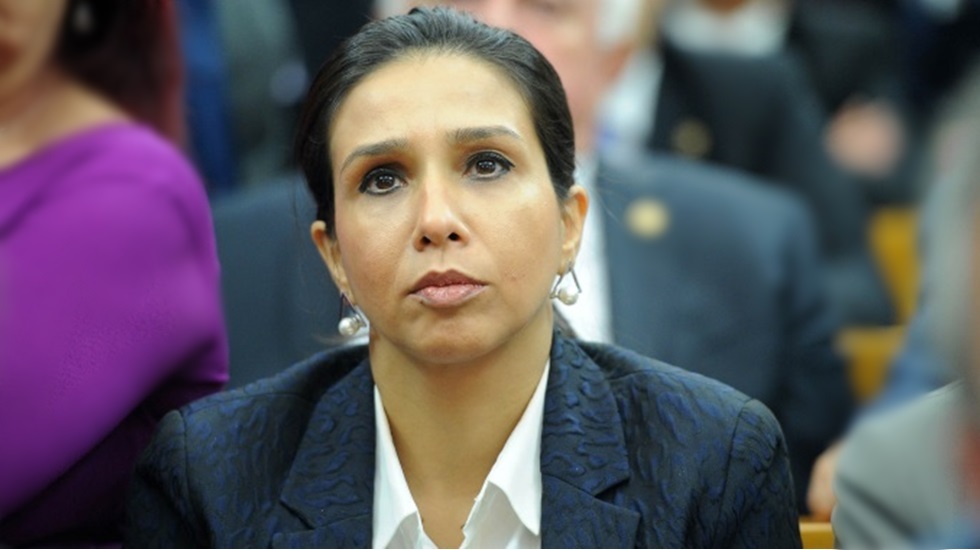 CHP’li Yedekci: “İlla rezidans yapacaklarsa okulları değil Bakanlıkları prefabrik yapılara taşısınlar”