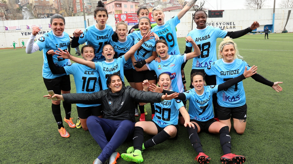 Kadınlar 1. Futbol Ligi’nin şampiyonu; Ataşehir Belediyespor