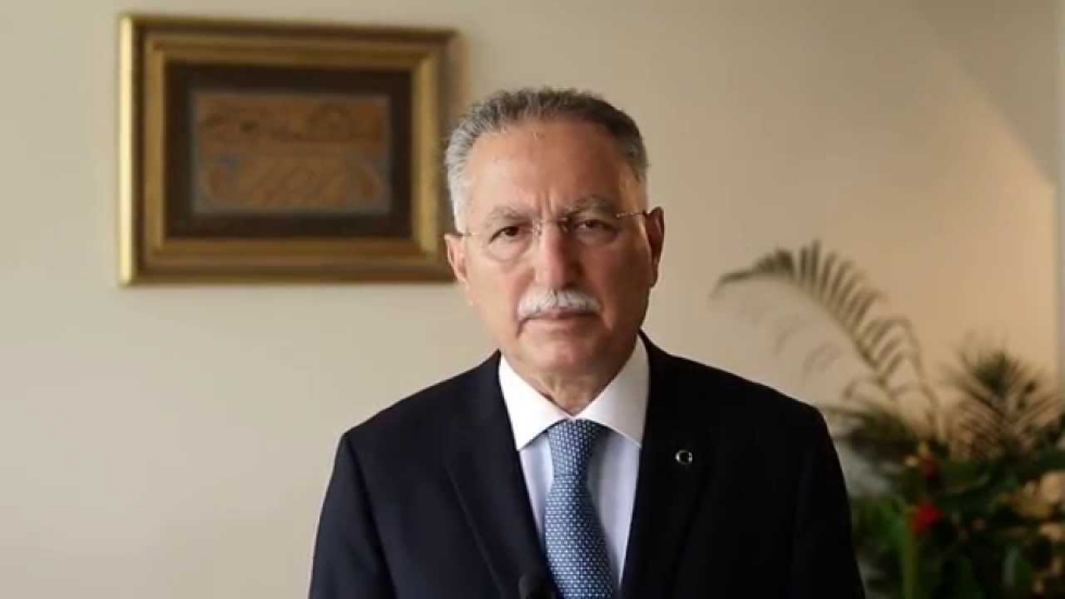 Ekmeleddin İhsanoğlu kalp krizi geçirdi